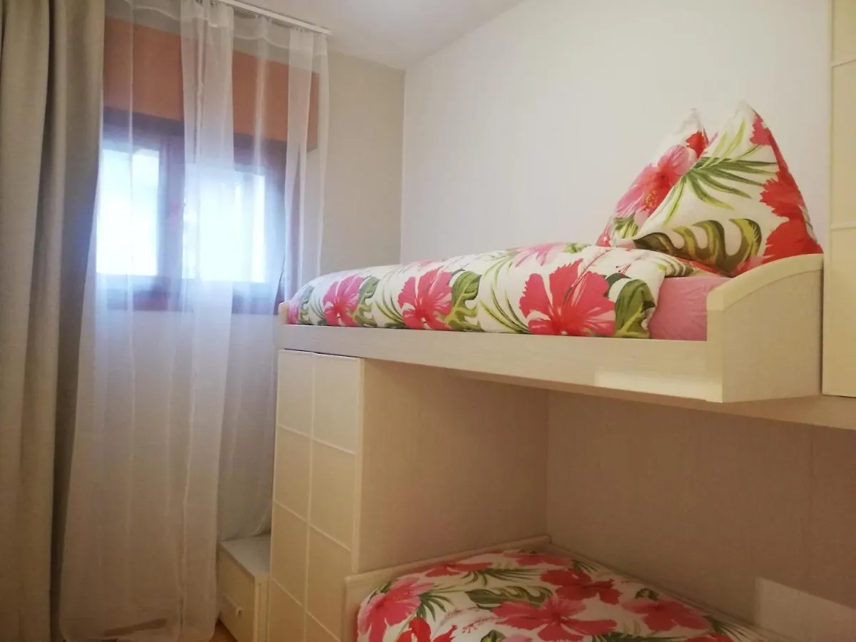 B&C Apartments Lido di Jesolo 0*,