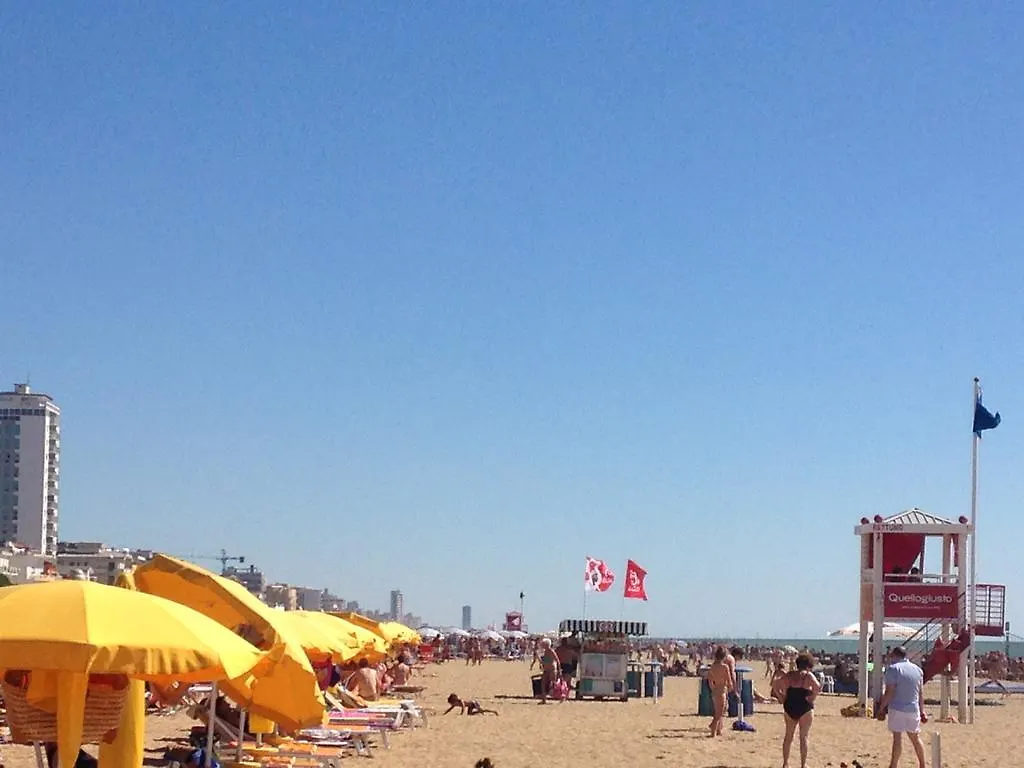 B&C Apartments Lido di Jesolo 0*,